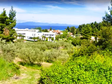 Plot next to the 4* hotel "Kassandra Palace". Κassandra.
