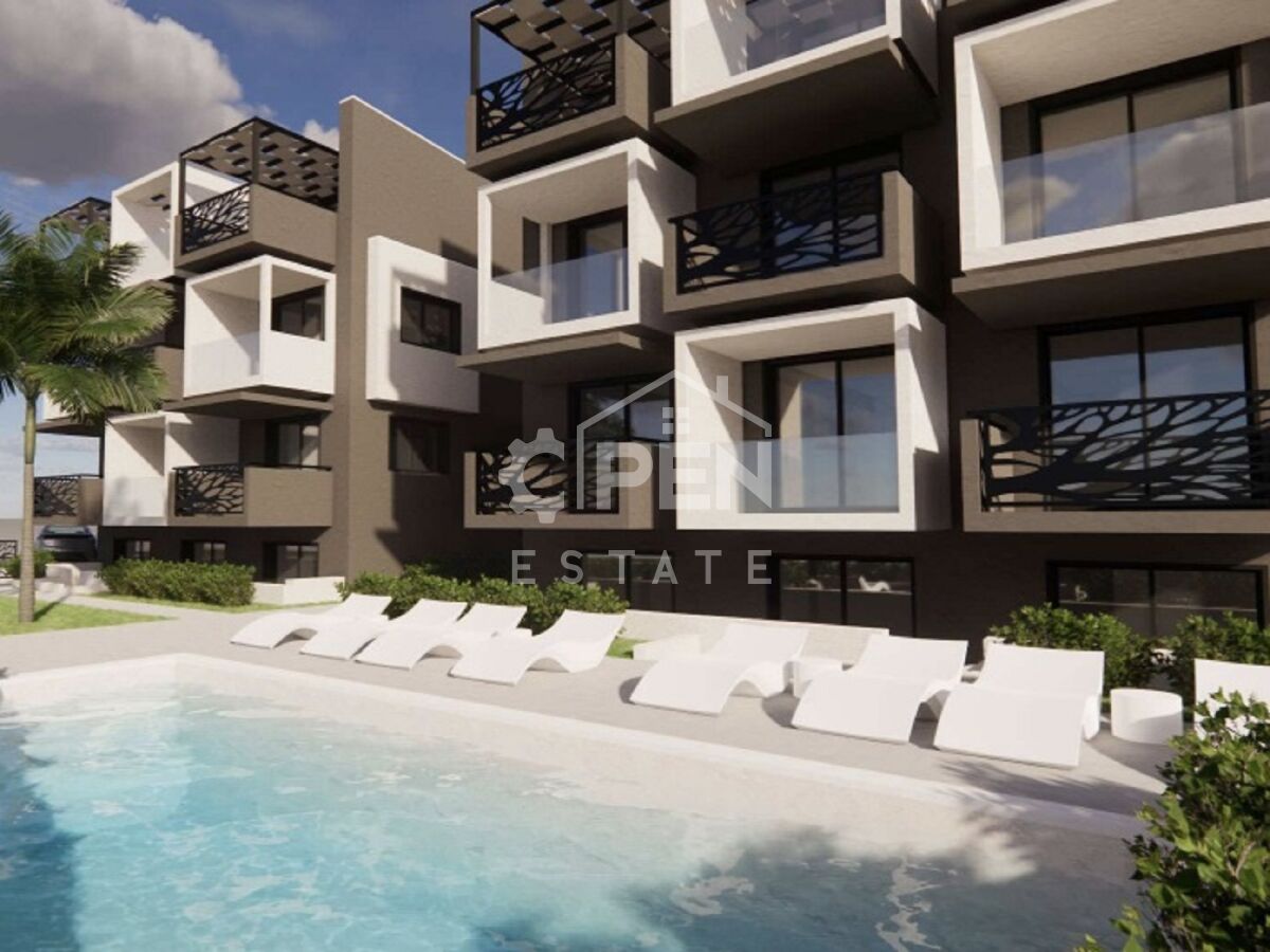 Furnished Studios, Apartments and Townhouses with a swimming pool 100m from the sea. Nikiti.