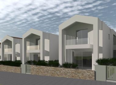 MAISONETTE IN POLYCHRONO