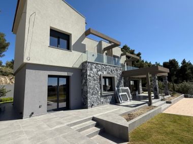 2 PREMIUM CLASS VILLAS IN POSIDI