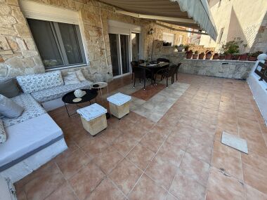 Furnished apartment in Paluri.
