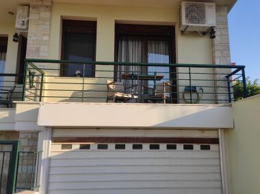 For Sale: Beautiful Three-Story Building – Mini-Hotel in Pefkochori