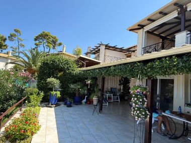 Luxury Cottage in Pefkochori, Kassandra, Halkidiki.