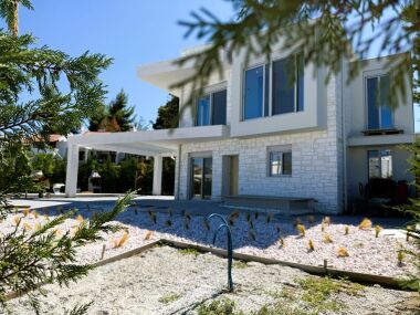 PREMIUM VILLA ON THE SECOND LINE FROM THE SEA IN CHANIOTI.